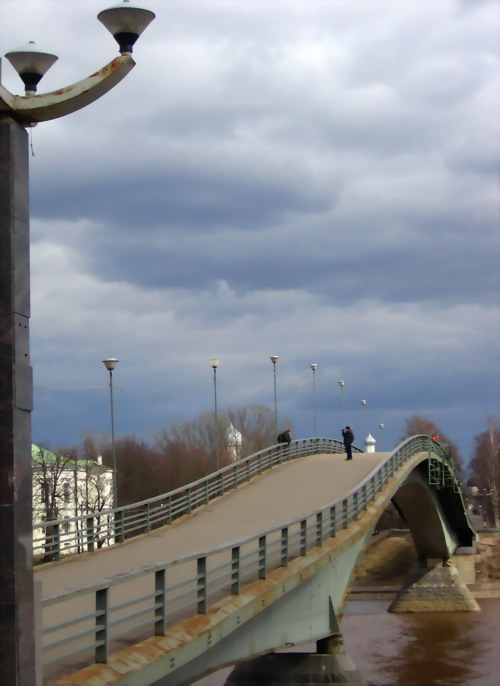 Вид на пешеходный мост